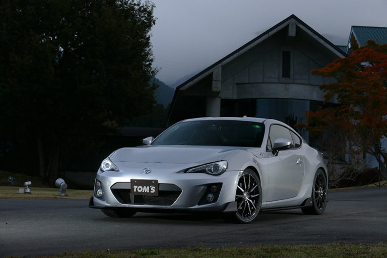 TOYOTA 86 Zenki | TOM'S PACKAGE